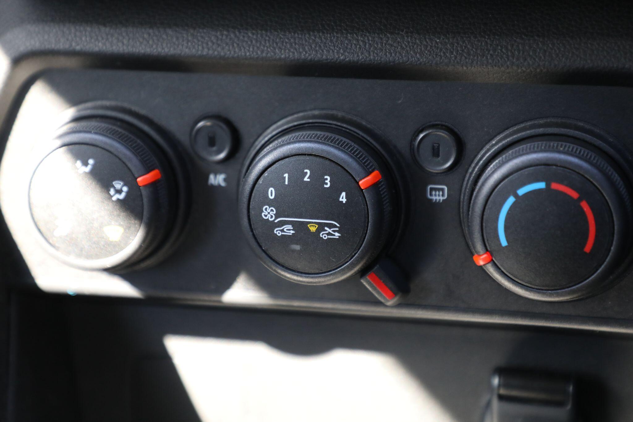 Large vehicle image